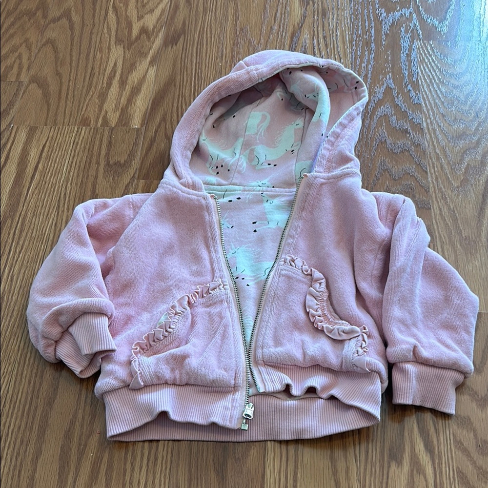Light Pink Hooded Sweatshirt with Cozy Fleece Material and Ribbed Cuffs